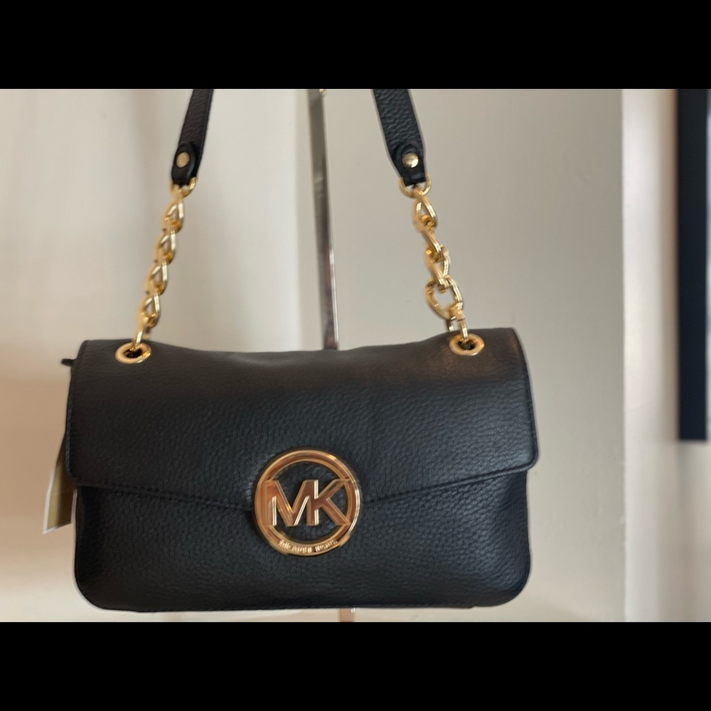 💛🖤 NWT MICHAEL KORS BLACK & GOLD FULTON PURSE